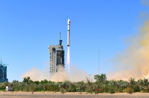 China launches into orbit new satellite