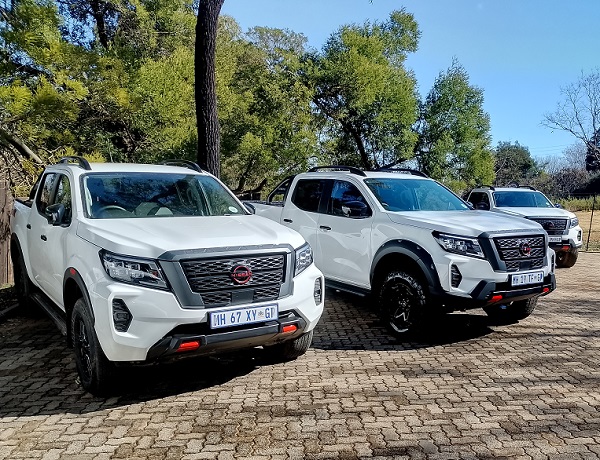 Navara Stealth
