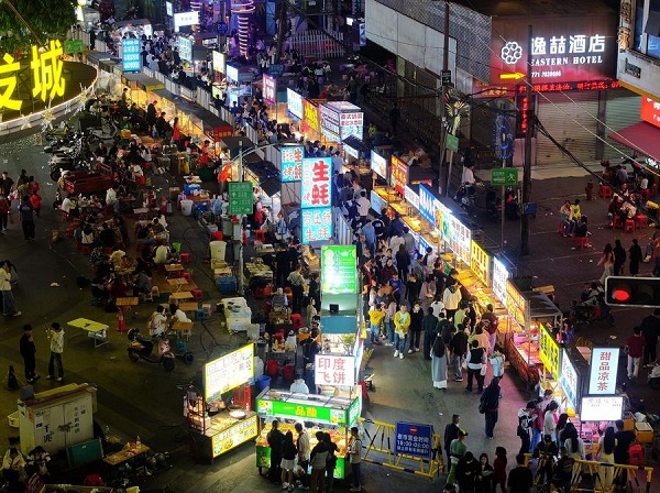 China stabilises global economies while the US dismantles cooperation