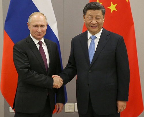 Russian President Vladimir Putin (left) and his Chinese counterpart President Xi Jinping