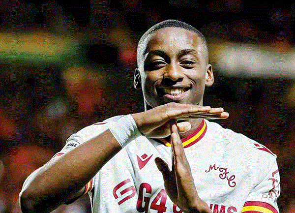 Prolific Zimbabwean striker, Tawanda Maswanhise extends stay at Motherwell Football Clun in Scotland